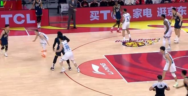 廣東激戰青島！薩姆納上頭 奎因大爆發 張文逸驚豔