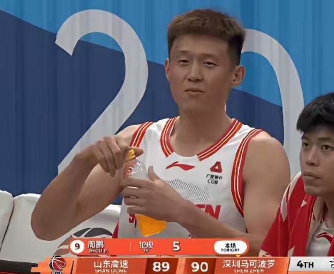 0分+5犯規！2米06廣東隊舊將退化嚴重 球迷：快點退役吧