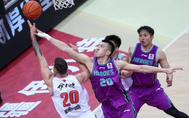 陳林堅不受重視，劉毅、陳培東雪藏，邱彪與山東男籃“蜜月”遇冷