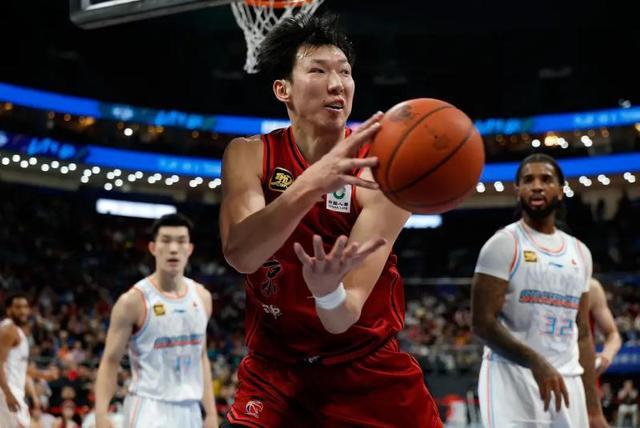 CBA｜周琦腰傷複發缺席客戰新疆隊比賽