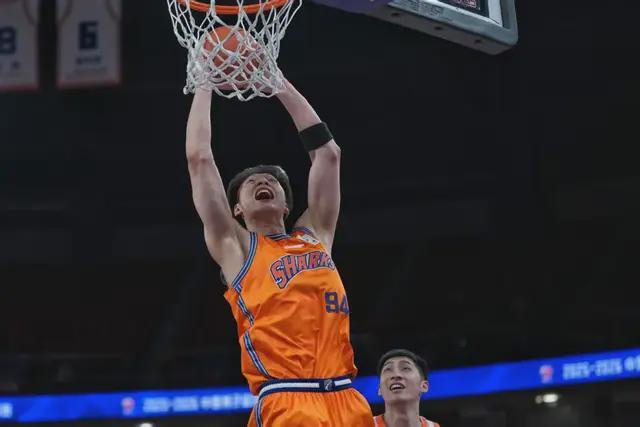 CBA常規賽第6輪，上海久事男籃84:68戰勝江蘇肯帝亞