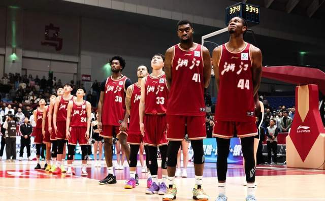 1勝5負+倒數第二！昔日爭冠勁旅徹底淪為魚腩，還要繼續換帥嗎？