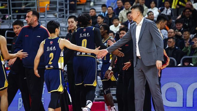 廣東6連勝卻有3壞消息！徐傑又添新傷，讓杜鋒沒了叫板山西的底氣