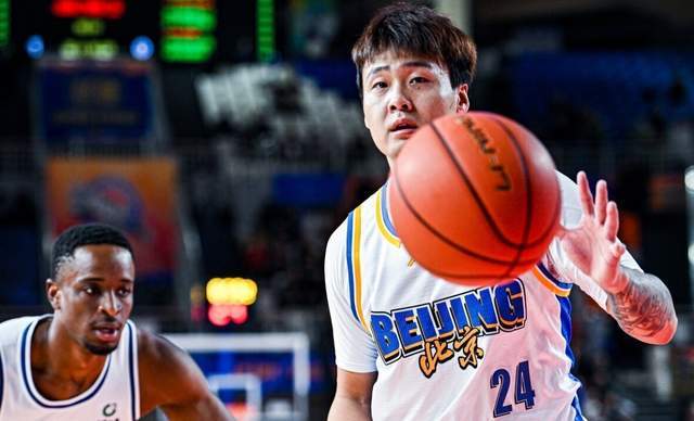 CCTV5直播！北京VS廣廈，許利民缺兵少將恐吃敗仗，布朗無法阻擋