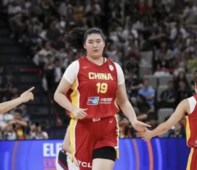 將迎來職業聯賽首秀，官方：2.26米張子宇通過WCBA窗口期注冊