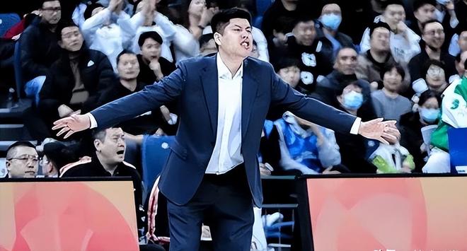 山西追分階段，潘江突然叫暫停，換人更是昏招，外援跟他吵了起來