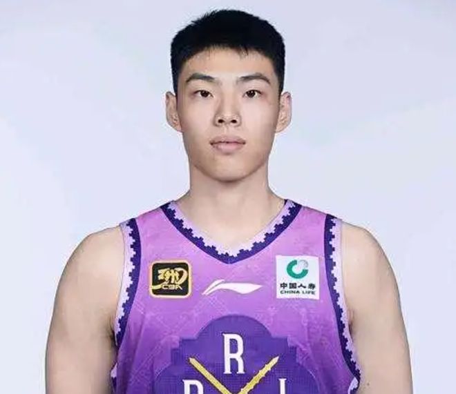 張慶鵬別看走眼！江林俊攻守兼備比那兩混子好多了，給機會培養吧