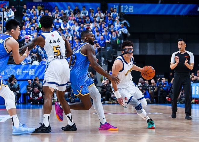 不敗金身告破，北京隊輸廣廈不止因為傷病，一問題亟待解決