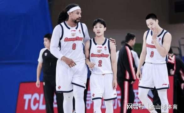 不裝了！戰天津2位“菜鳥”7中2合砍5分，杜鋒:他們最應該感謝我