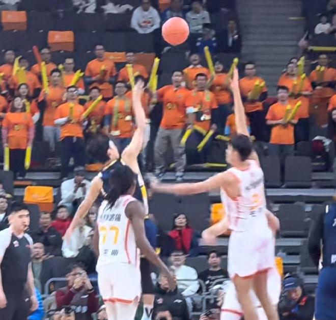 4大功臣！杜鋒激活老薩，信任陳家政，徐傑殺死比賽，奎因2節暴走