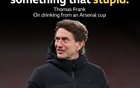 反了？熱刺主帥用阿森納的杯子喝水