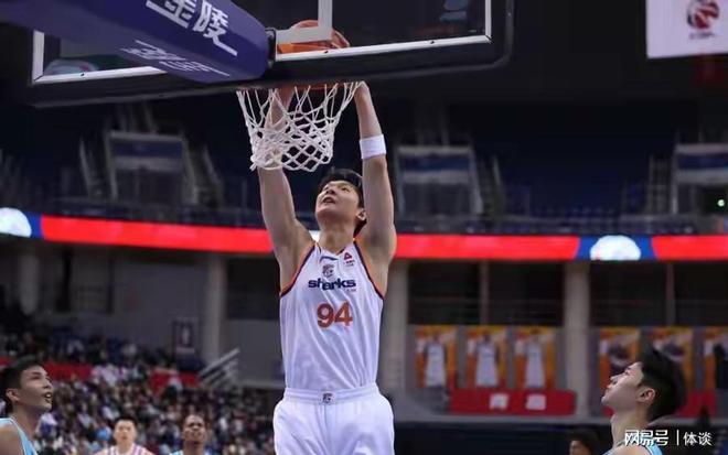 2勝2負之後豪取8連勝！三十而立的上海男籃是攪局者還是冠軍熱門