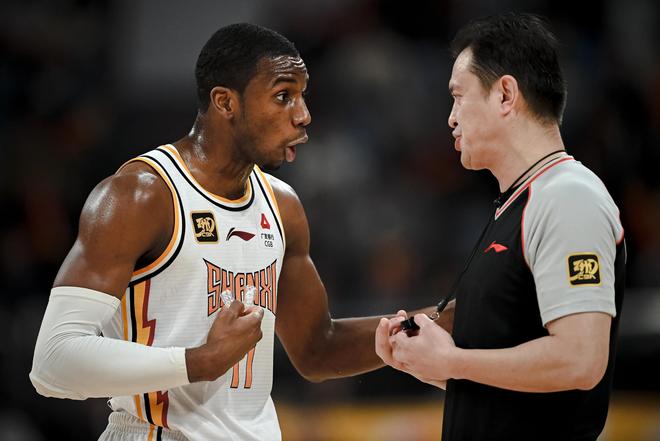 CBA瘋狂一夜！山西逆轉天津，徐昕低迷廣州不敵浙江，四川12連敗