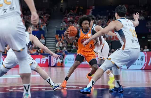 上海主場大戰山西懸念重重！超級外援首戰舊主，盧偉目標九連勝