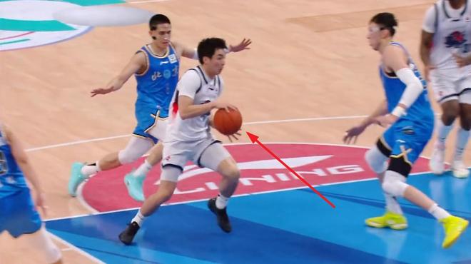 曾被杜鋒招進國家隊，一分鍾內兩個名場麵，趙睿憋著笑，外教懵了