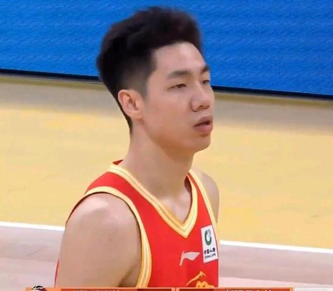 雷瓊-塔克16分5助攻 浙江方興渡87-72力克新疆伊力特