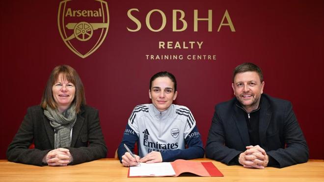 官方：阿森納與女足主帥勒妮-斯萊傑斯完成續約，合同至2029年