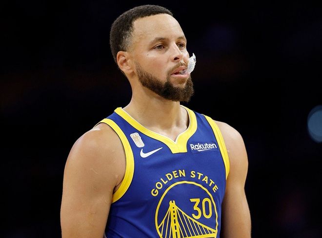 NBA今日裏程碑！2人創生涯新高，東契奇超越威少，庫裏曆史第1