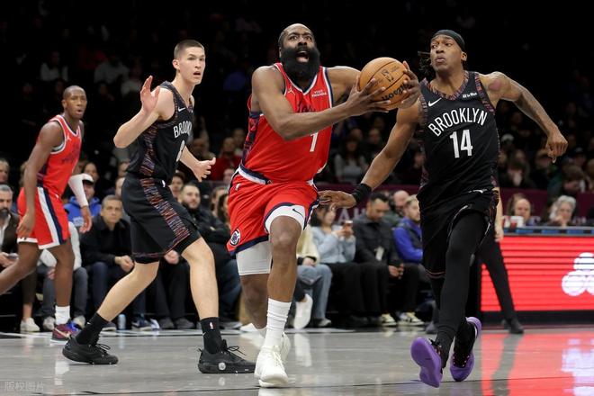 夢回巔峰！哈登狂轟31+4+6打爆籃網！小卡末節殺瘋，祖巴茨成笑話