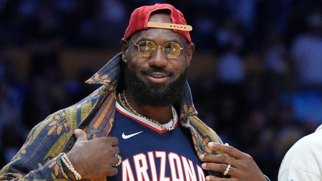 王者心态，湖人队布朗·詹姆斯坦诚谈及坐骨神经痛