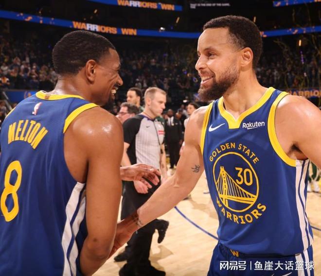 勇士120-113雄鹿！裁判承認錯誤，格林看清現實，庫裏也把話挑明