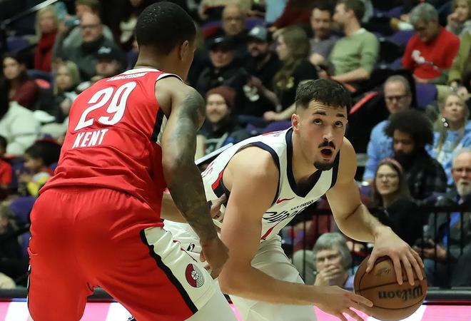 得分和投籃能力都相當不錯，但快船二隊投手在其他方麵都很一般？