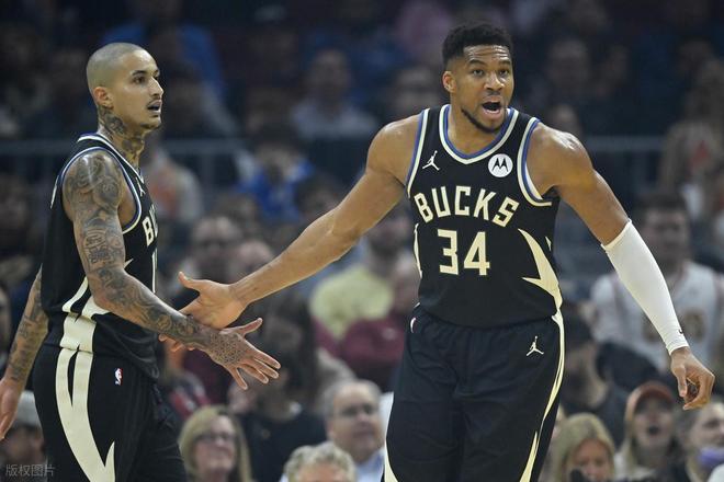 字母哥伤退！米神爆发！雄鹿106-118惨败骑士，这一战揭露3大现实