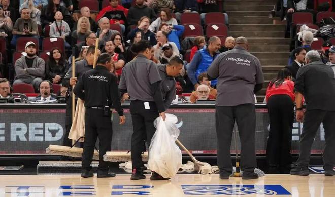 恭喜！萬分先生！湖人，你們得小心咯！