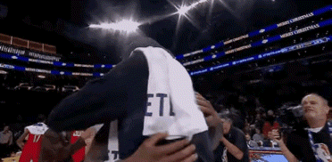 湖人糟了！小李出局！雷迪克痛罵某球員！