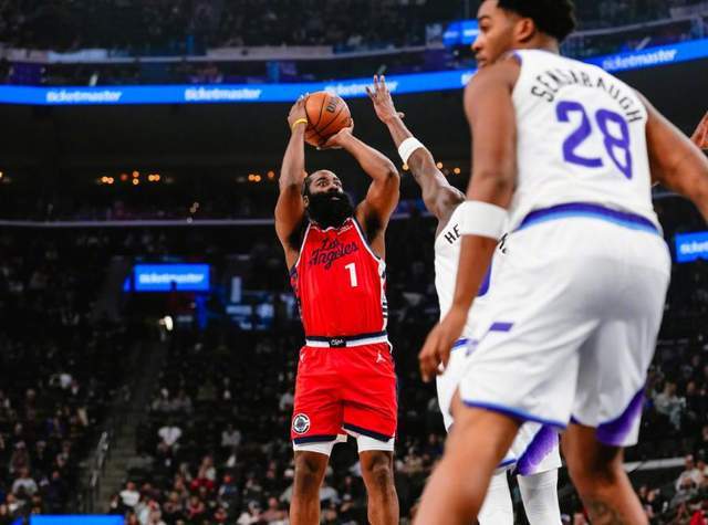 6连胜！哈登20+7，小卡45+7，快船季后赛稳了，还有两大新星崛起