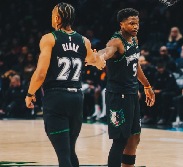 唐斯重返故地爆砍40分，蘭德爾25+6+3華子38分，森林狼複仇尼克斯