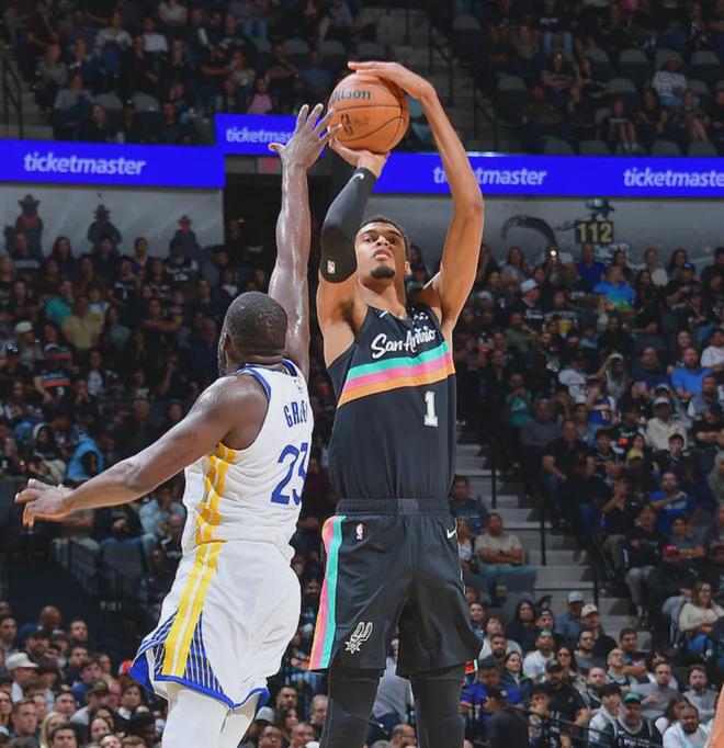 單場92分？還是沒頂住，庫裏太牛X了！！！