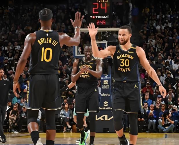 再次陷入泥潭！勇士的問題在哪裏？