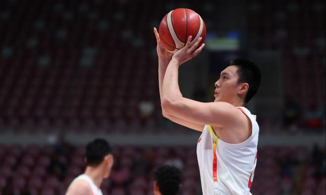 鐵！胡明軒三戰(zhàn)韓國(guó)19投0中，僅靠罰球得4分，CBA頂級(jí)后衛(wèi)啊，唉