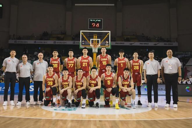 最多落后32分！中國(guó)男籃再輸韓國(guó)！張鎮(zhèn)麟10中2，胡明軒8中0