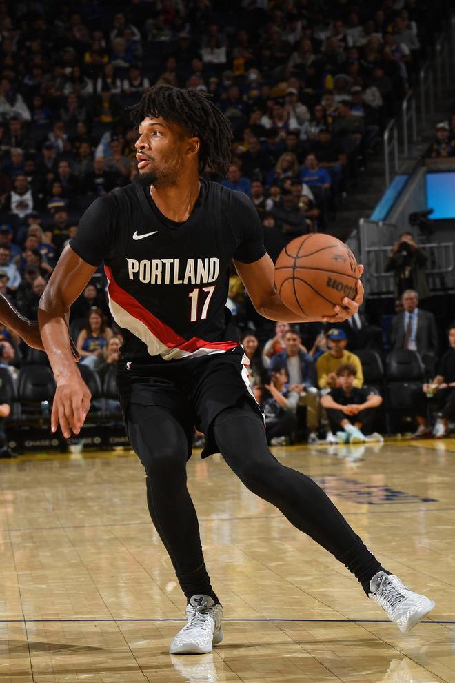 命中率欠佳！夏普新賽季4戰(zhàn)三分30投5中，命中率僅16%