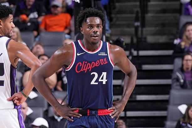 真打不出來了！快船鋒線新星打了這么多場還是沒有取得任何進步？