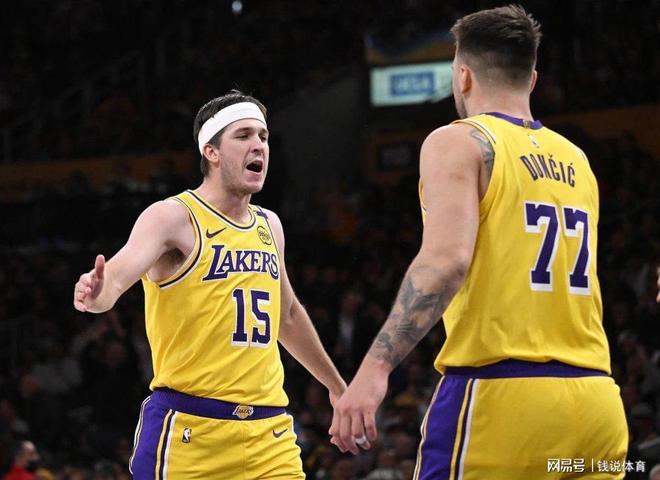 美媒支招湖獨蜂三方交易：三球赴獨行俠，克萊+加福德助湖人沖冠