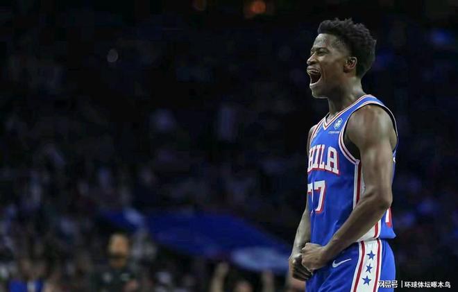 新星閃耀費(fèi)城，76人主場(chǎng)大勝籃網(wǎng)