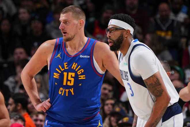 約基奇29+20+13掘金爆冷遭獨(dú)行俠逆轉(zhuǎn) 濃眉復(fù)出32+13引3人20+