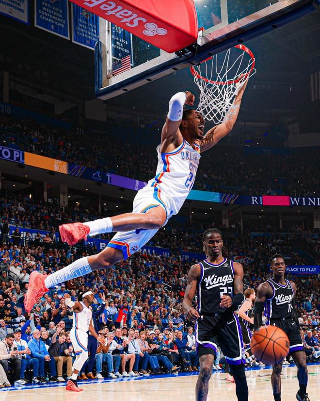 亞歷山大31+9+4+3蓋帽創(chuàng)2大神跡，雷霆5連勝領(lǐng)跑聯(lián)盟！威少16+9