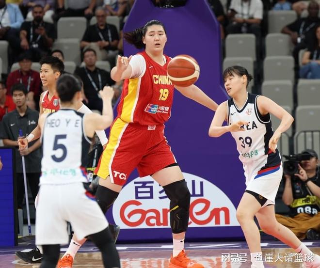 中国女篮22分大胜！韩旭18+1，张子宇18+4制霸内线，女篮优势明显