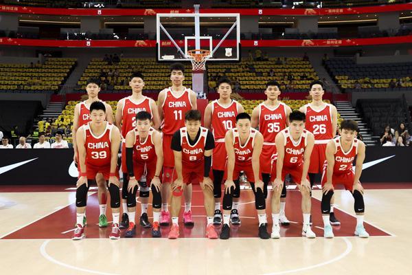 16分大胜！中国男篮喜提2连胜：全场开心庆祝，王俊杰爆砍16分