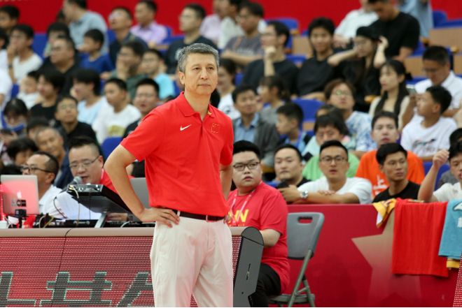 热议男篮两战赢44分：仅王俊杰表现获赞 如此状态亚洲杯前景堪忧