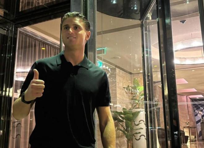 斯基拉：热那亚将在今天签下厄斯蒂高和洛伦佐-科隆博