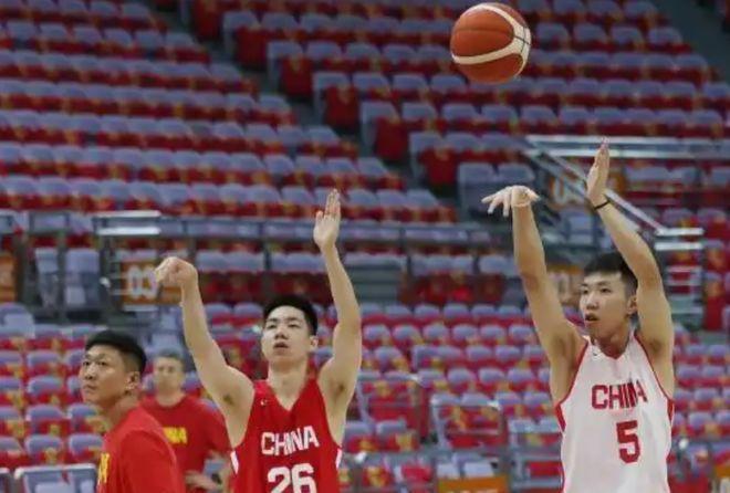 中國男籃為什么能大勝波黑！廖三寧賽后一席話，感動了廣東球迷