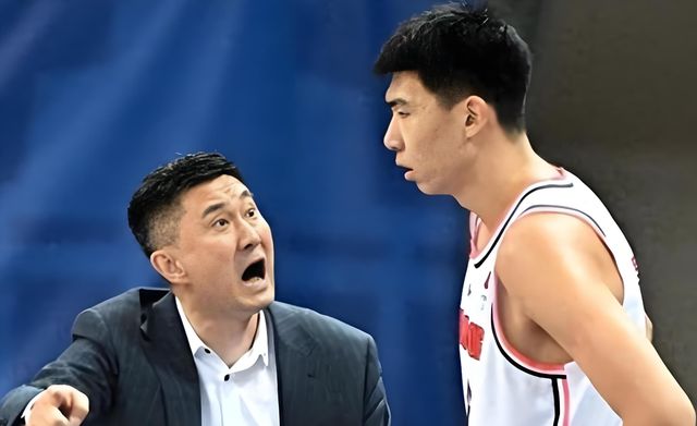广东宏远3分惜败！徐昕顶撞杜锋，杨溢18分，王浩然19分9篮板