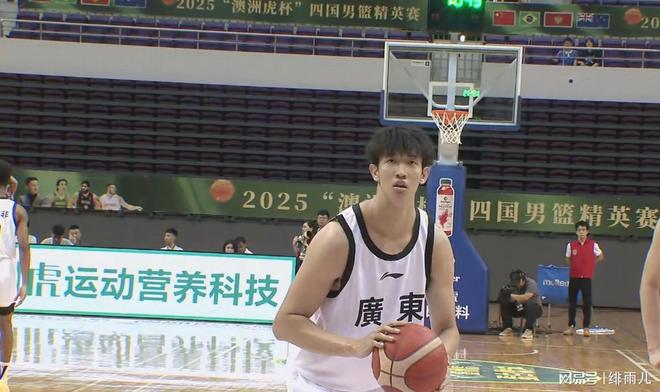 终于来了！广东锋线“王炸”打出身价，这可是杜锋的争冠底牌！