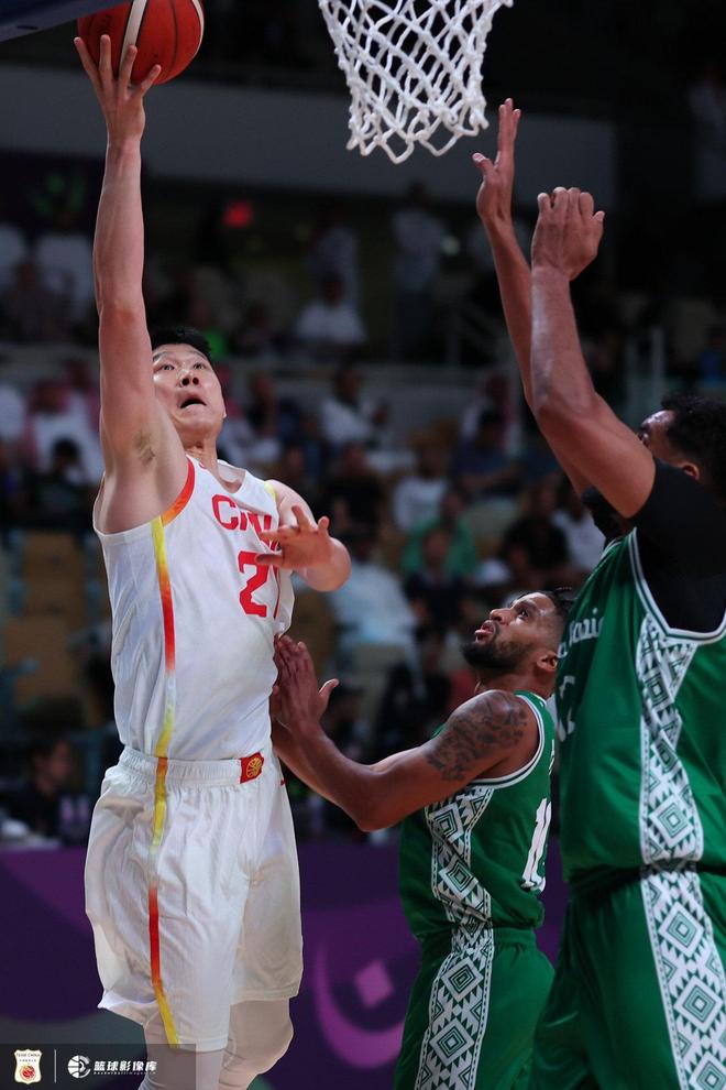 中流砥柱！胡金秋10中9超高效砍20分5籃板 罰球僅9中2需加強(qiáng)
