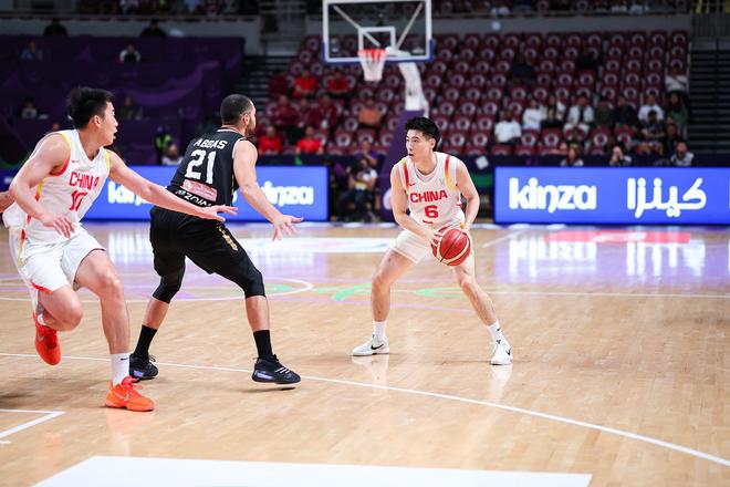 亞洲杯-中國男籃大勝約旦進8強 程帥澎20分胡明軒14+4+6